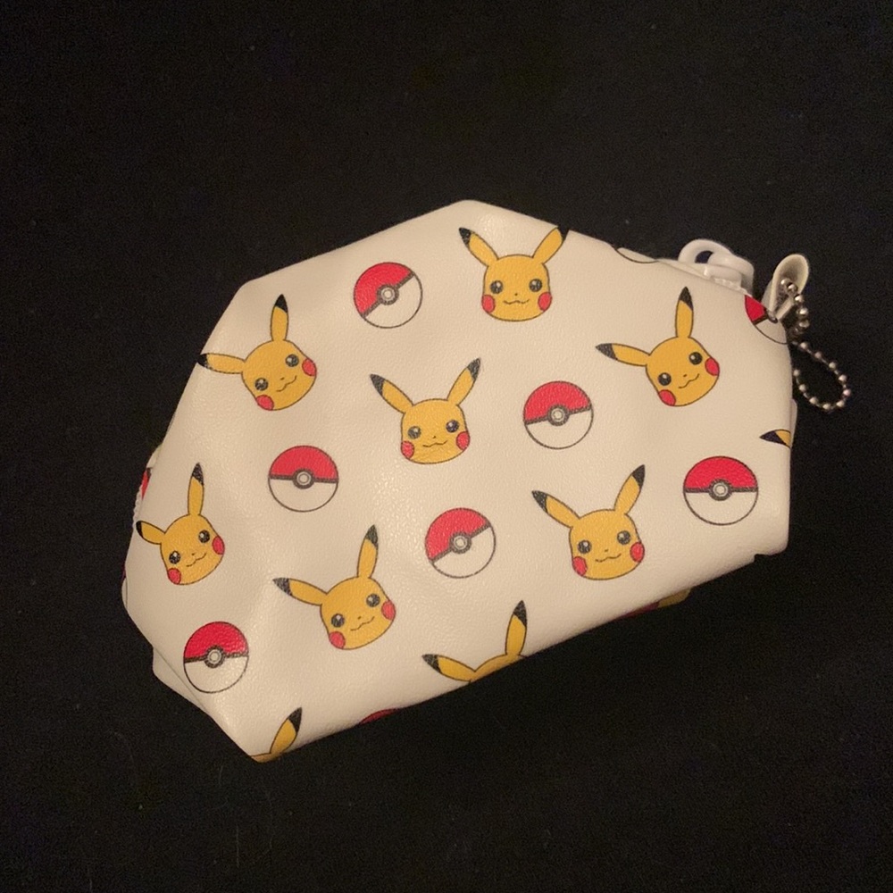 Pikachu coin pouch ShoPro Japan NWOT